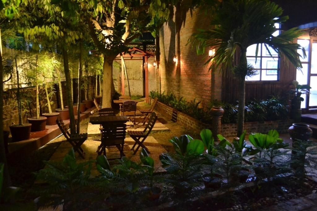 Garden Home Bed And Breakfast Yangon Esterno foto
