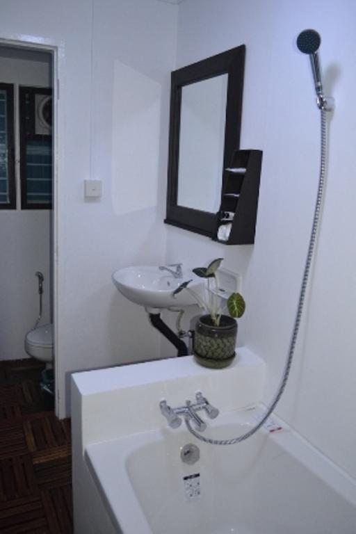 Garden Home Bed And Breakfast Yangon Camera foto