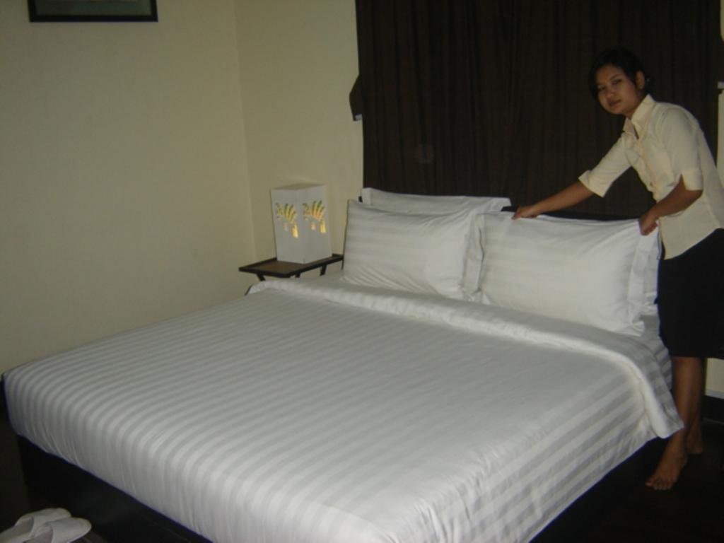 Garden Home Bed And Breakfast Yangon Esterno foto