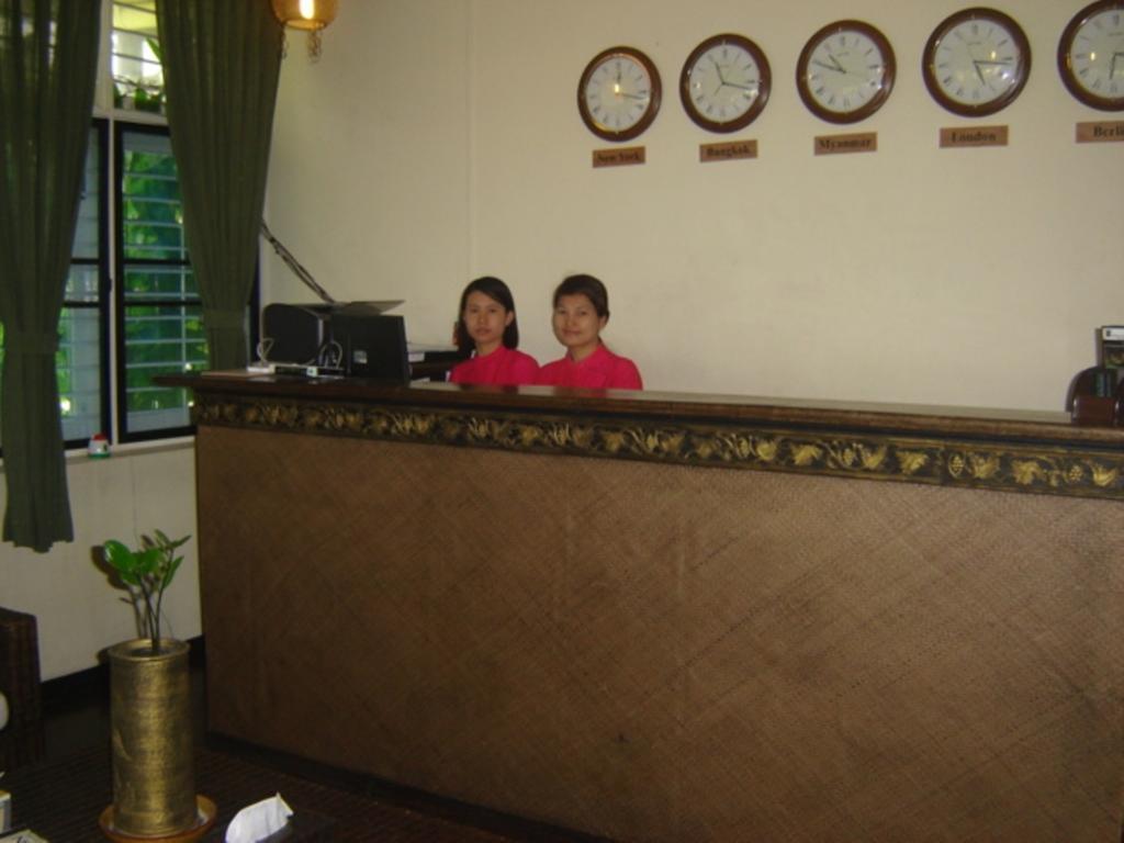 Garden Home Bed And Breakfast Yangon Esterno foto